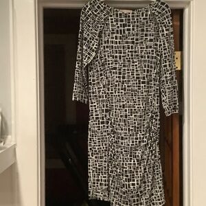 Banana Republic Black and White Long Sleeve Dress
